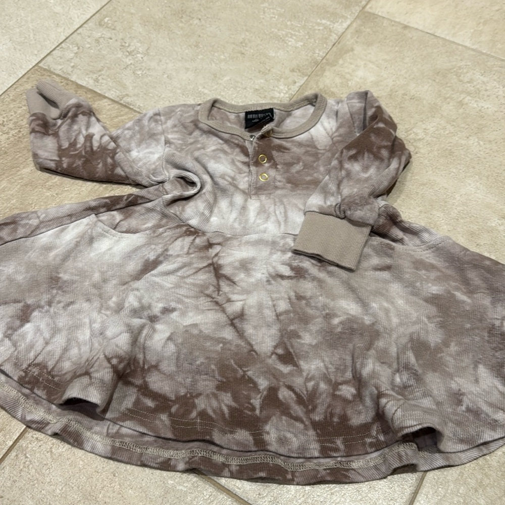 Rags to Raches brown and White Long Sleeve Dress